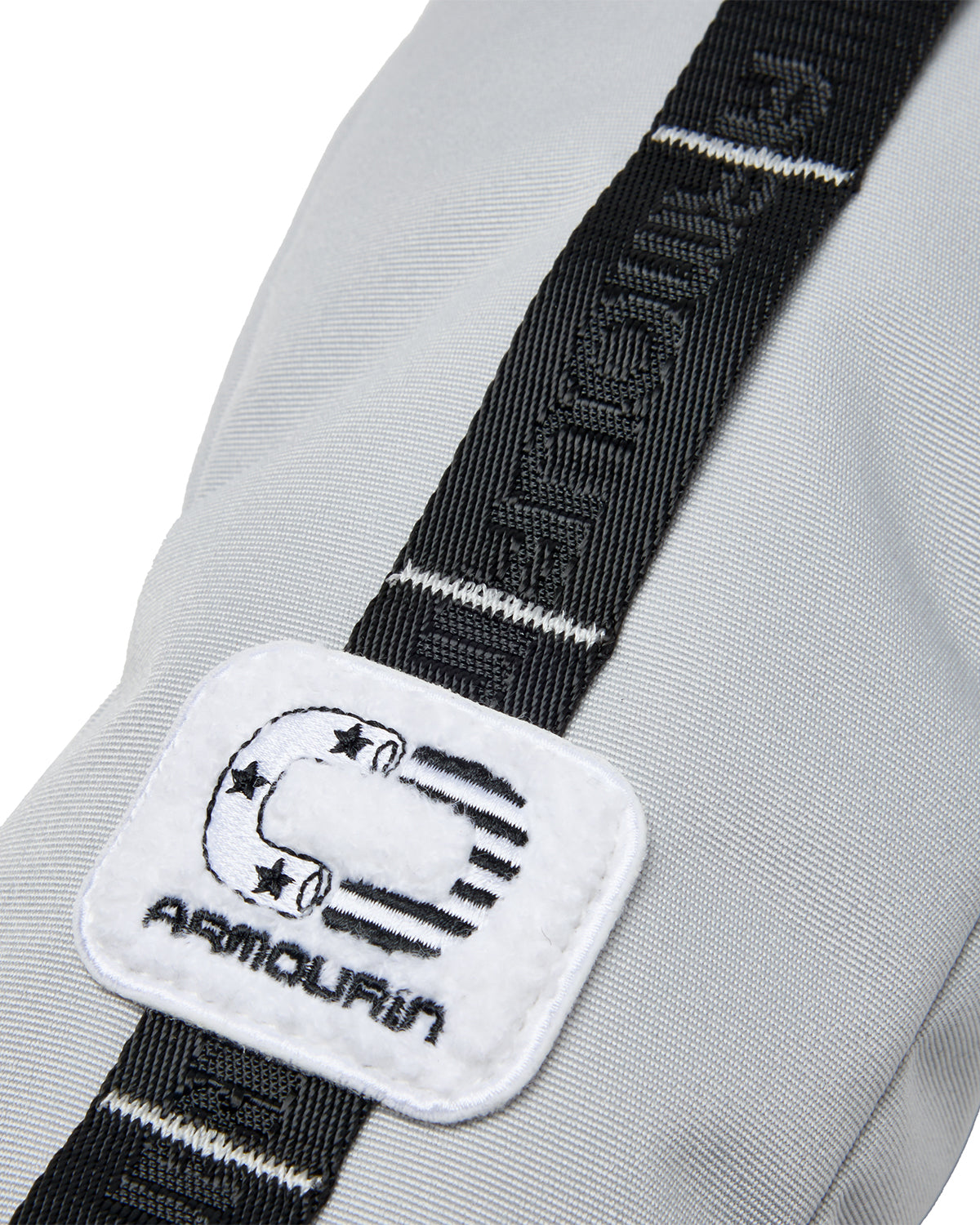 [ARMOURIN アーマーイン] ゴルフ ヘッドカバー フェアウェイウッド用 FW プロモデル連動 ワッペン シンプル 番手タグ付き 2025年モデル