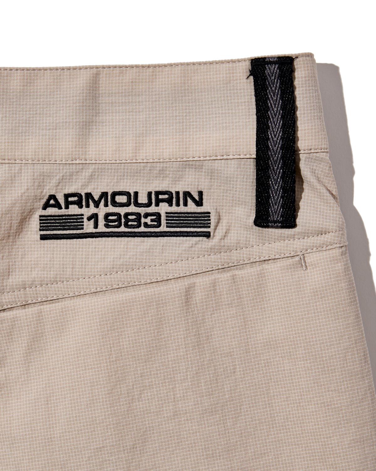 [ARMOURIN アーマーイン] メンズ ゴルフ ショートパンツ ピンチェック 接触冷感 防シワ ストレッチ 日本製生地