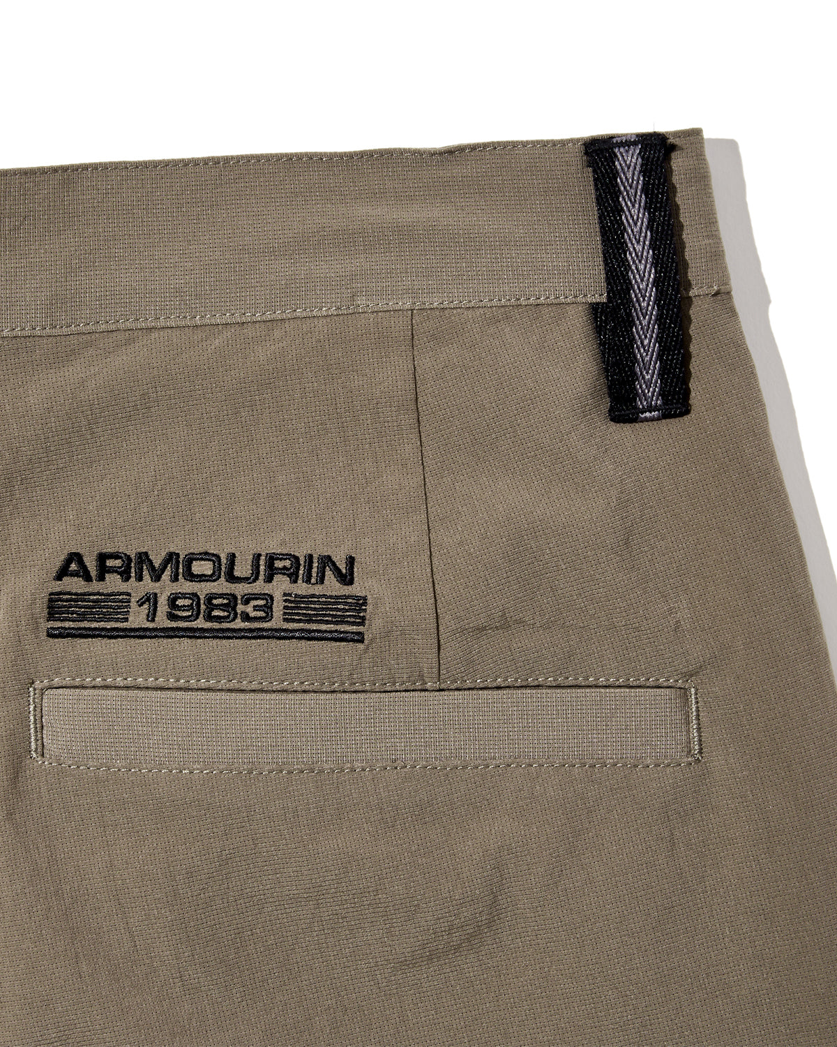[ARMOURIN アーマーイン] メンズ ゴルフ ショートパンツ DotAir ドットエア 超軽量 通気性 吸湿速乾 ストレッチ 日本製生地